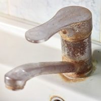 Csaptelepeink ellensége, a sósav